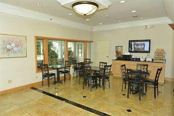 Whitney Inn & Suites Hamden Exterior foto